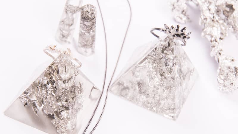 Jewellery display, crystalline collection