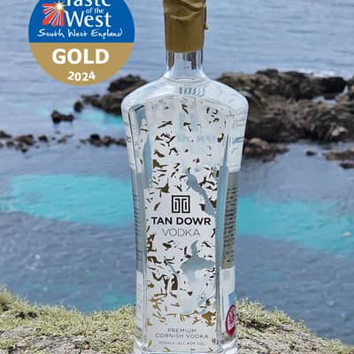 Tan Dowr Vodka at Sunset