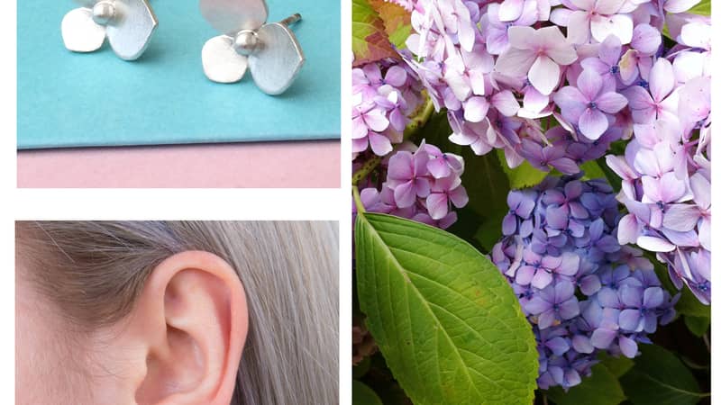 Jewellery with Christmas gift cards