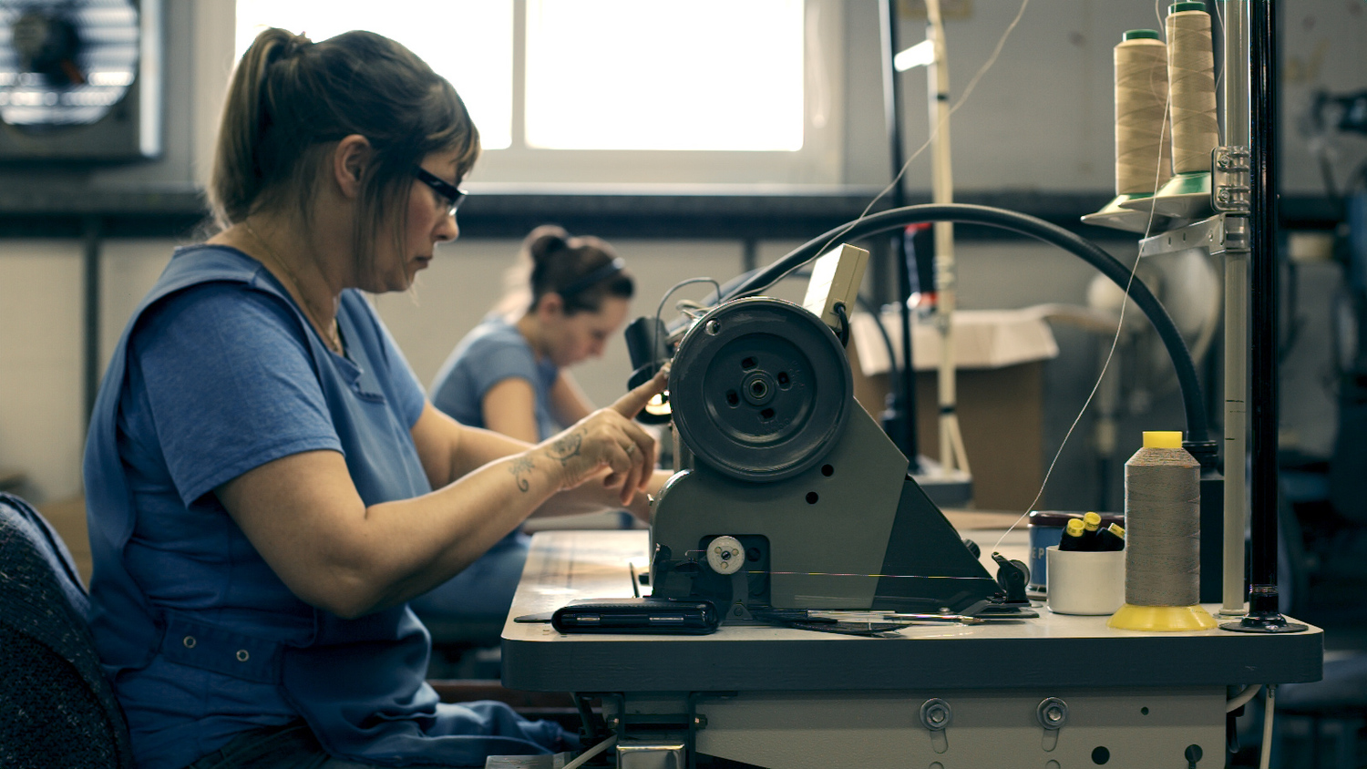 stitching wallets sewing machinist