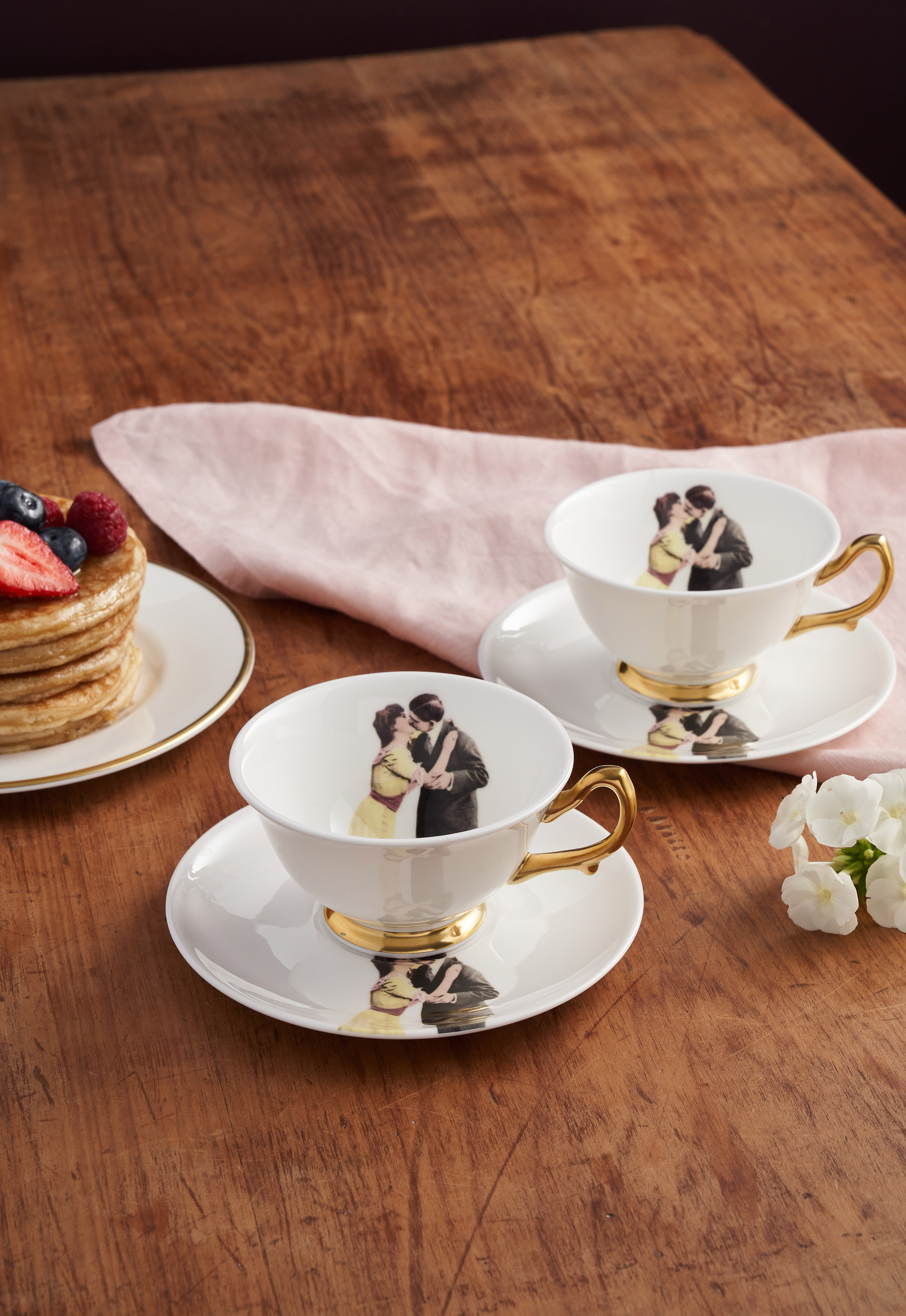 Melody Rose Kissing Couple Teacup and Saucer