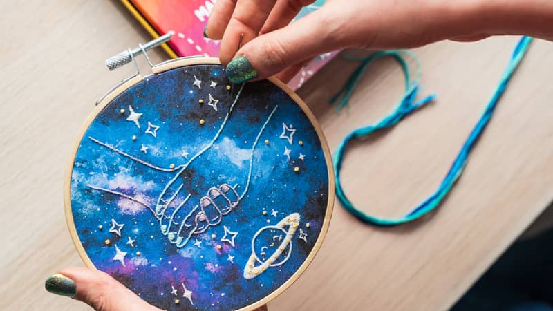 Modern stitching kits