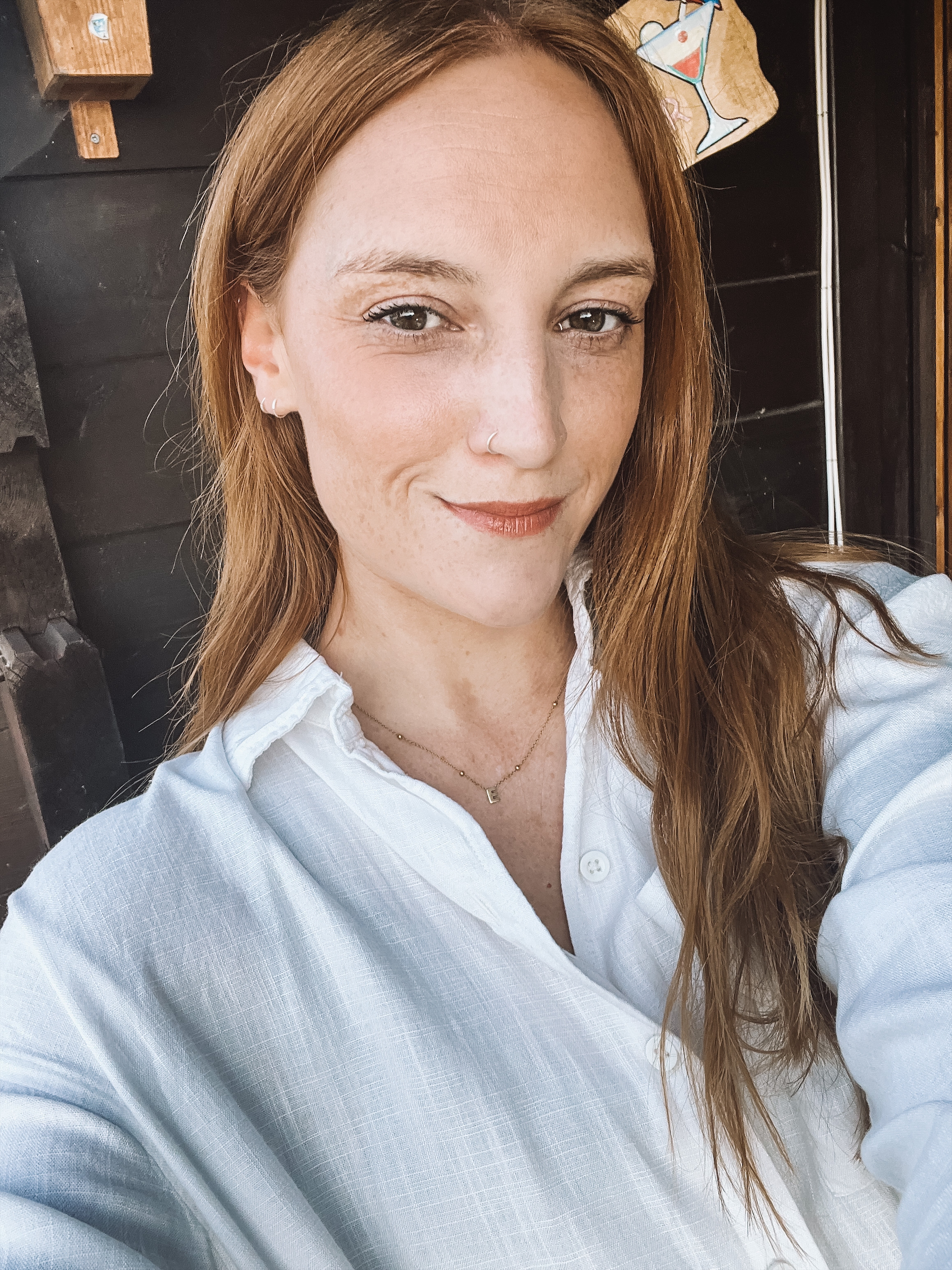 Headshot of Claudia, Founder of The Vegan Bakes