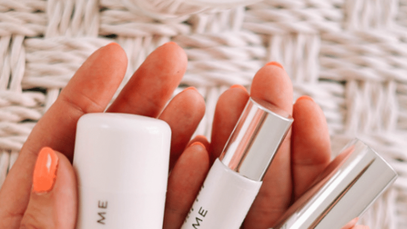 MOi + ME products giving handfuls of self-care