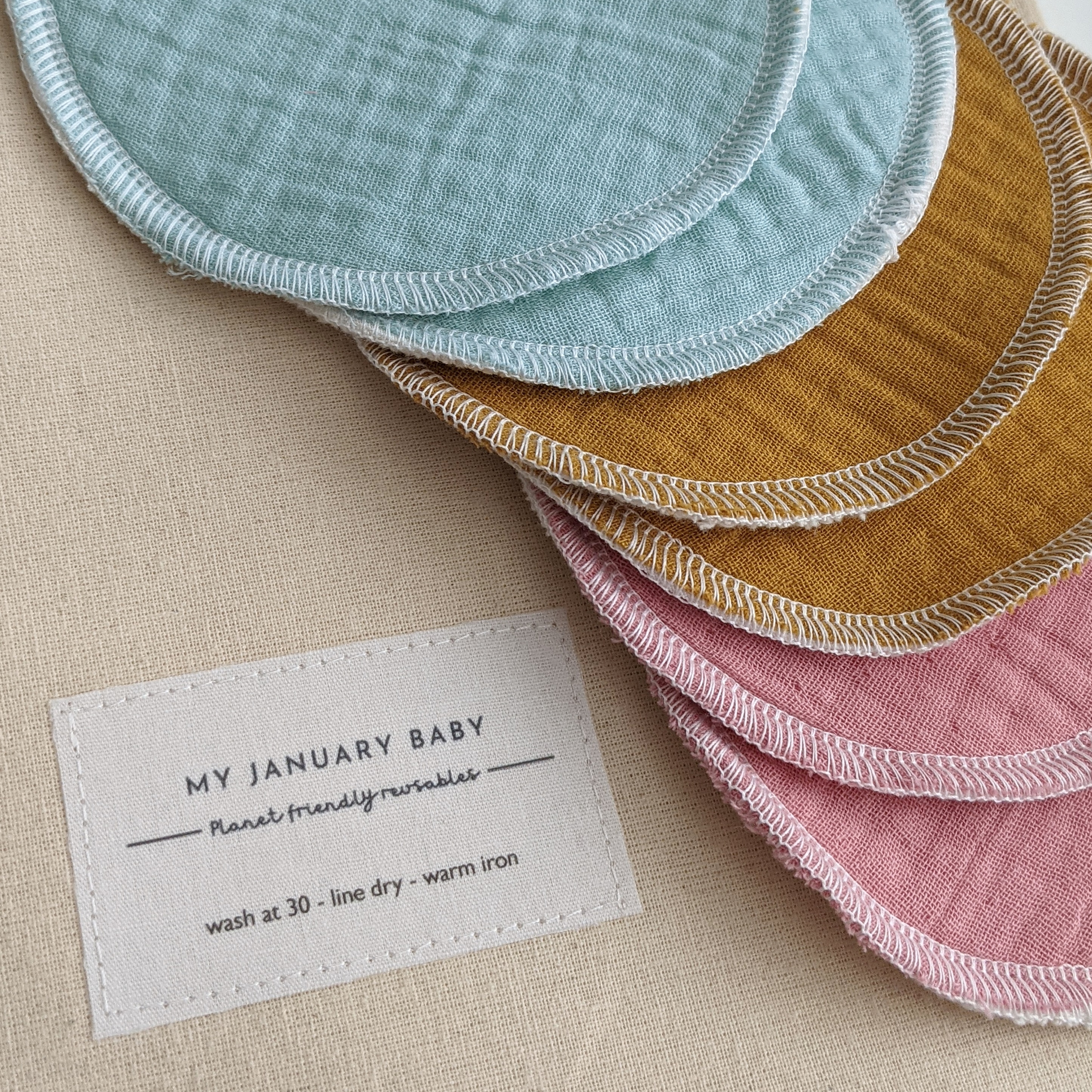 Organic muslin breast pads