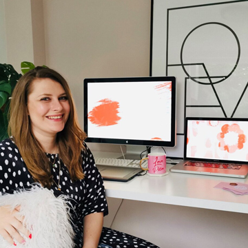 Victoria the face behind You Me Oui