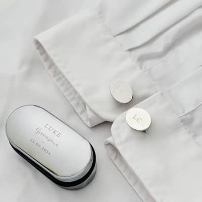 Engraved cufflinks with a personalised box