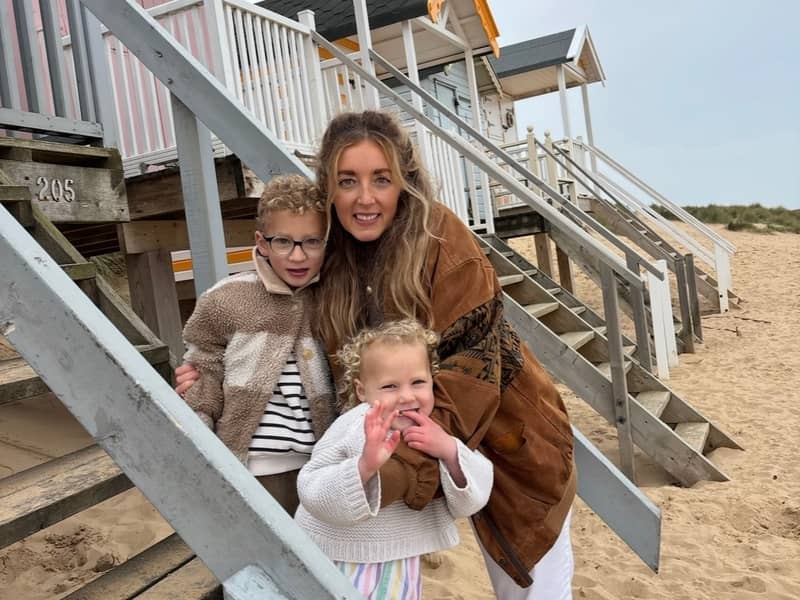 Meet Tami and her 2 children