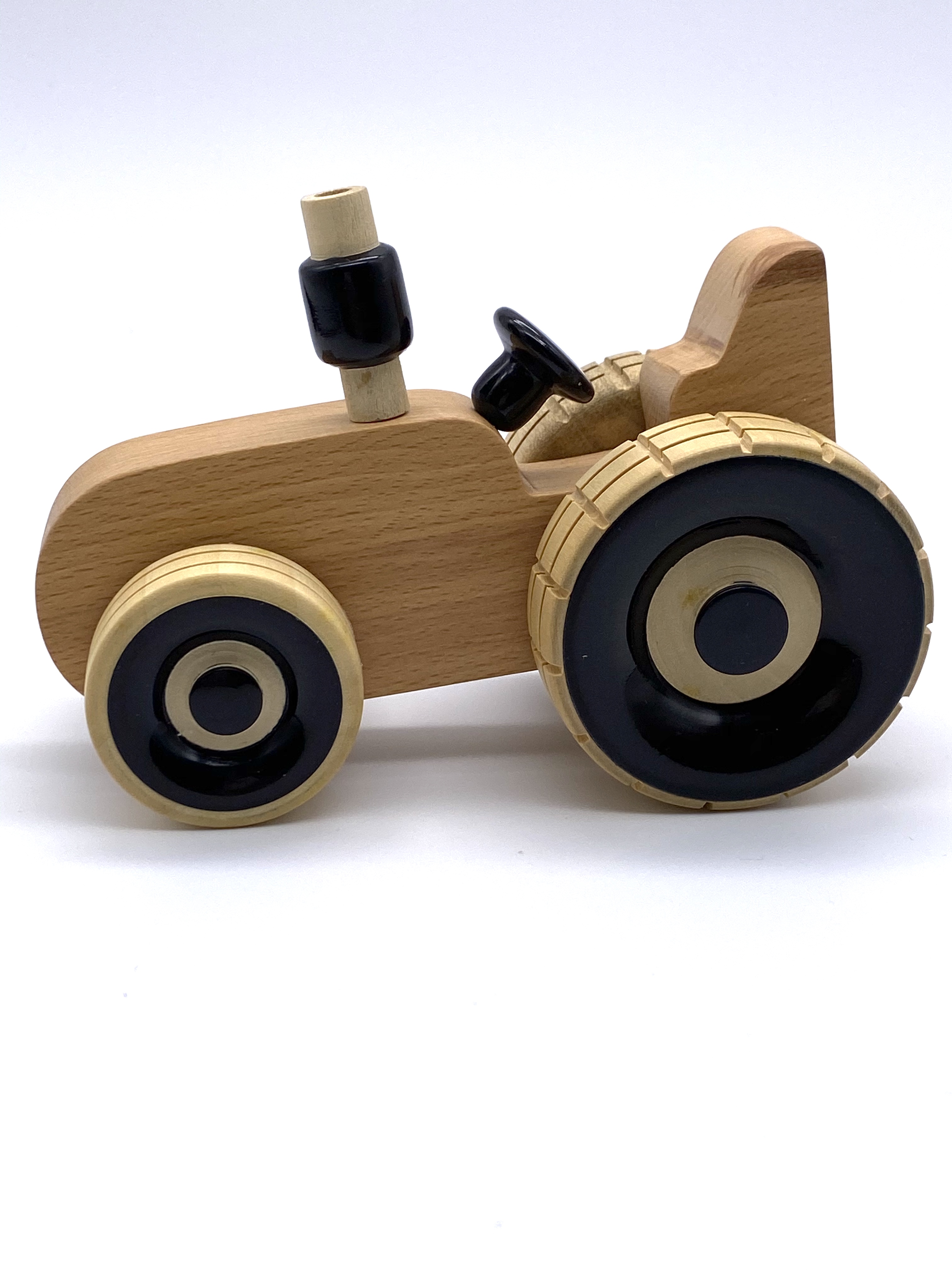 Organic toys dyed using organic dye and polished using a palm leave that are prefect safe company for your little toys 