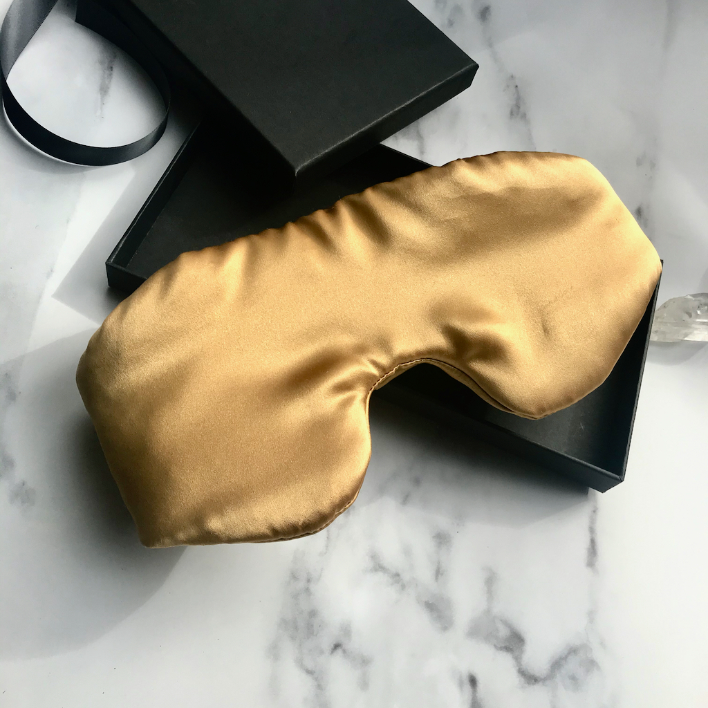 Welkinwonder Silk Eye Mask in Gold Rush