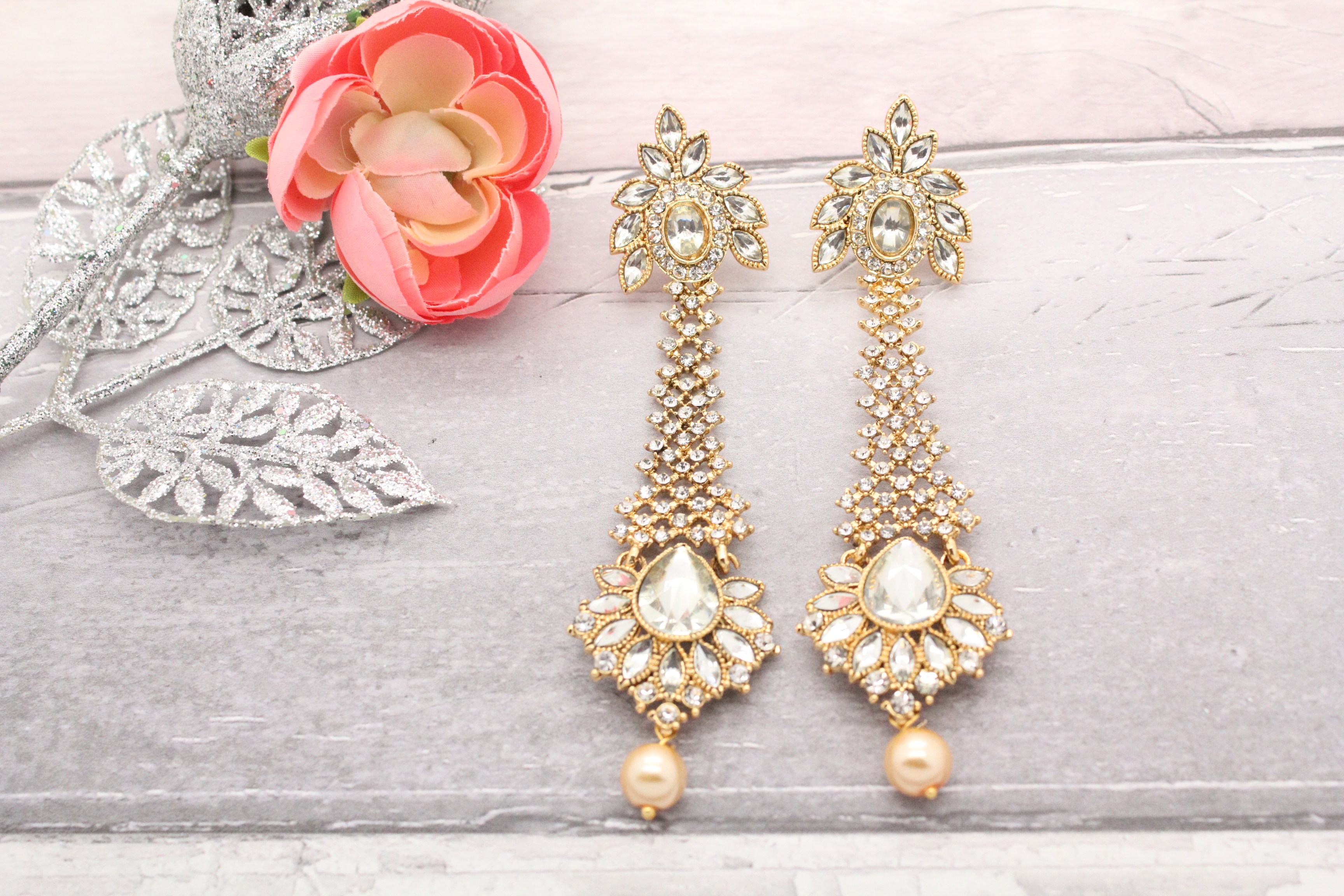 Drop dangle earrings 
