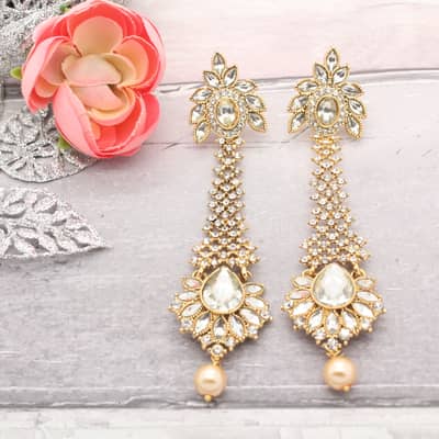 Drop dangle earrings