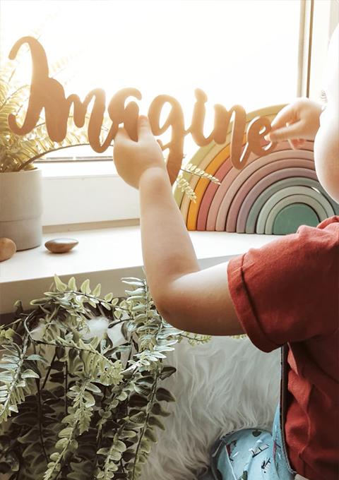 Hunter and Lola wooden imagine sign