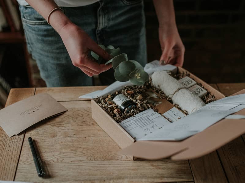 Every Alice and Peg gift set is decorated with dried botanicals