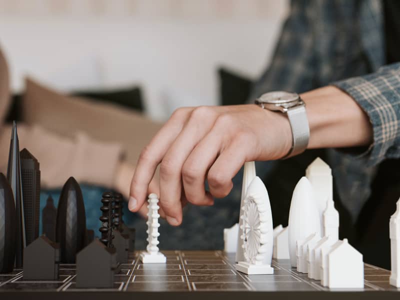 Skyline Chess London edition in play