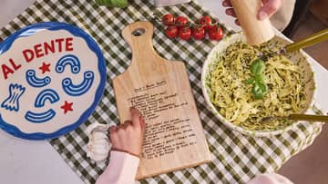 personalised chopping board