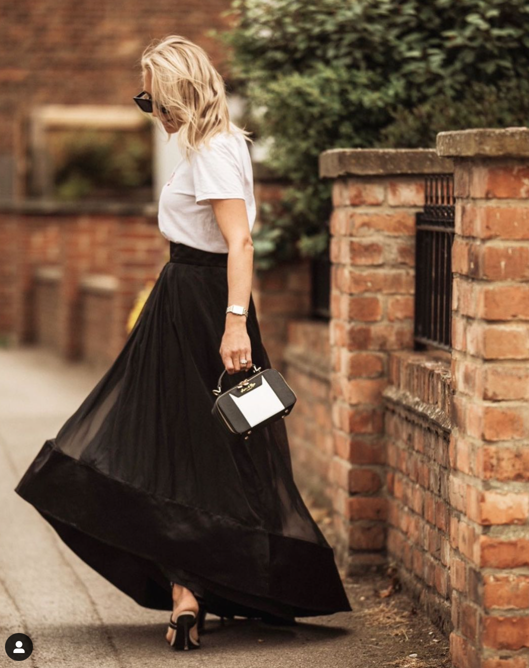 Saskia & Rose London