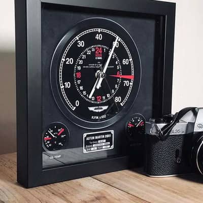 ASTON MARTIN SPEEDO CLOCK