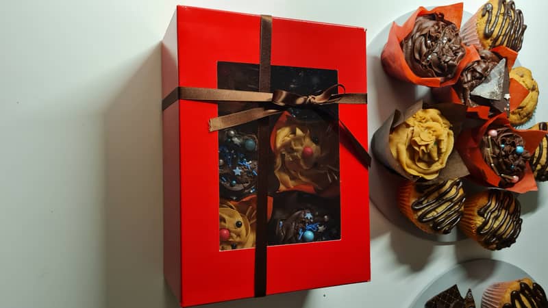 6 Box Christmas Chocolate & Caramel