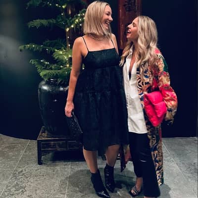 Jess & Linda...the heart of Gåva