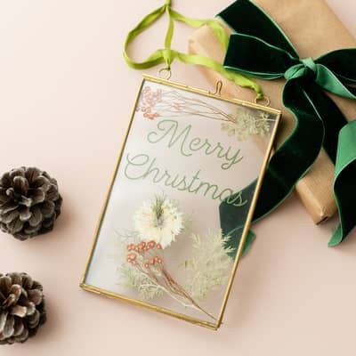 Dried Flower Christmas Sign