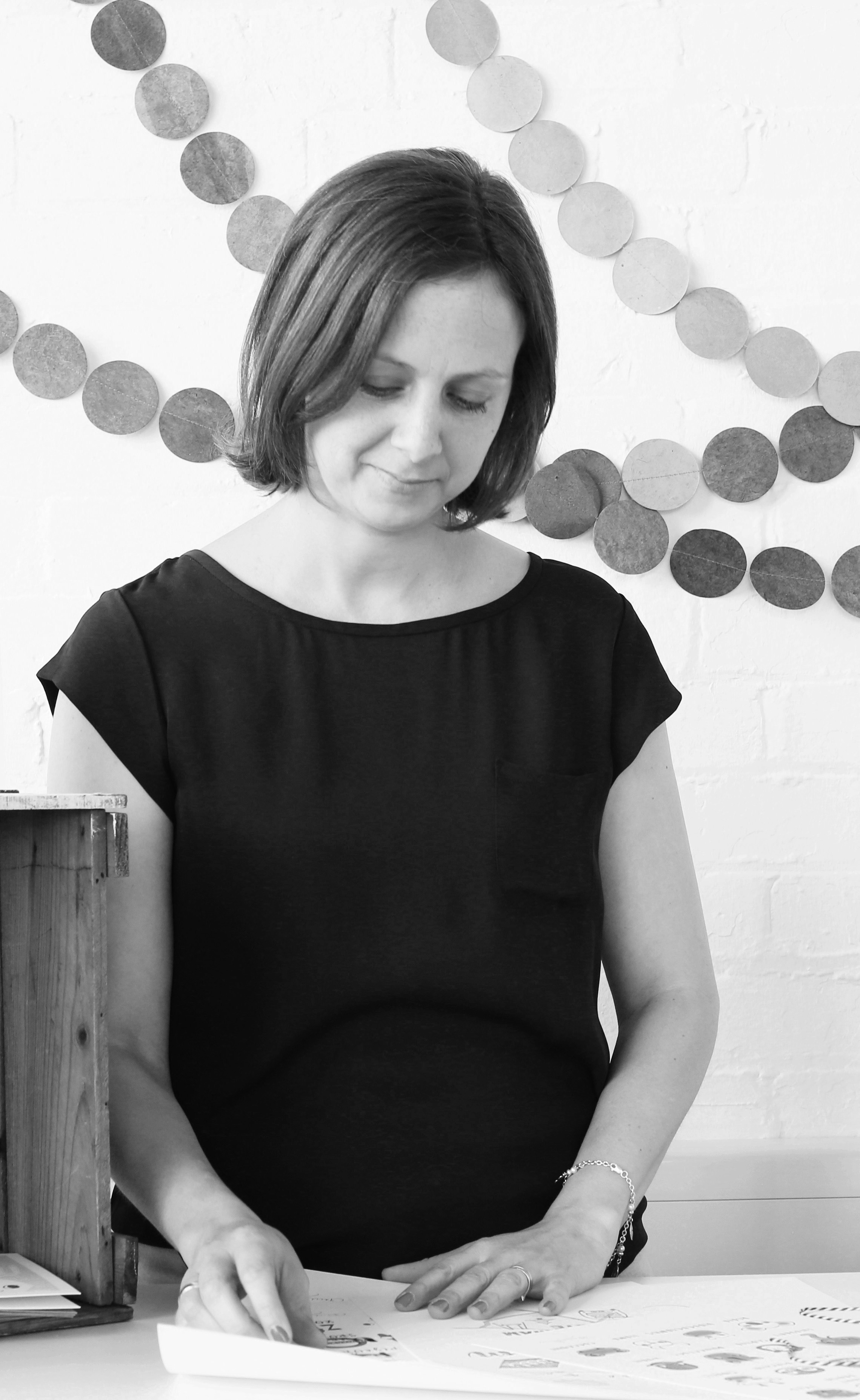 Clare Faulkner, Small Dots