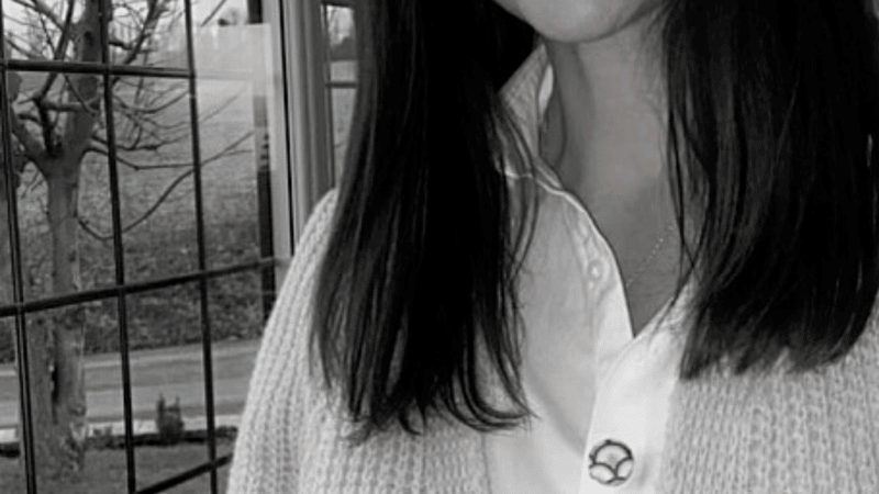 Kelly Harris founder of goodnight Irene, button cover specialist