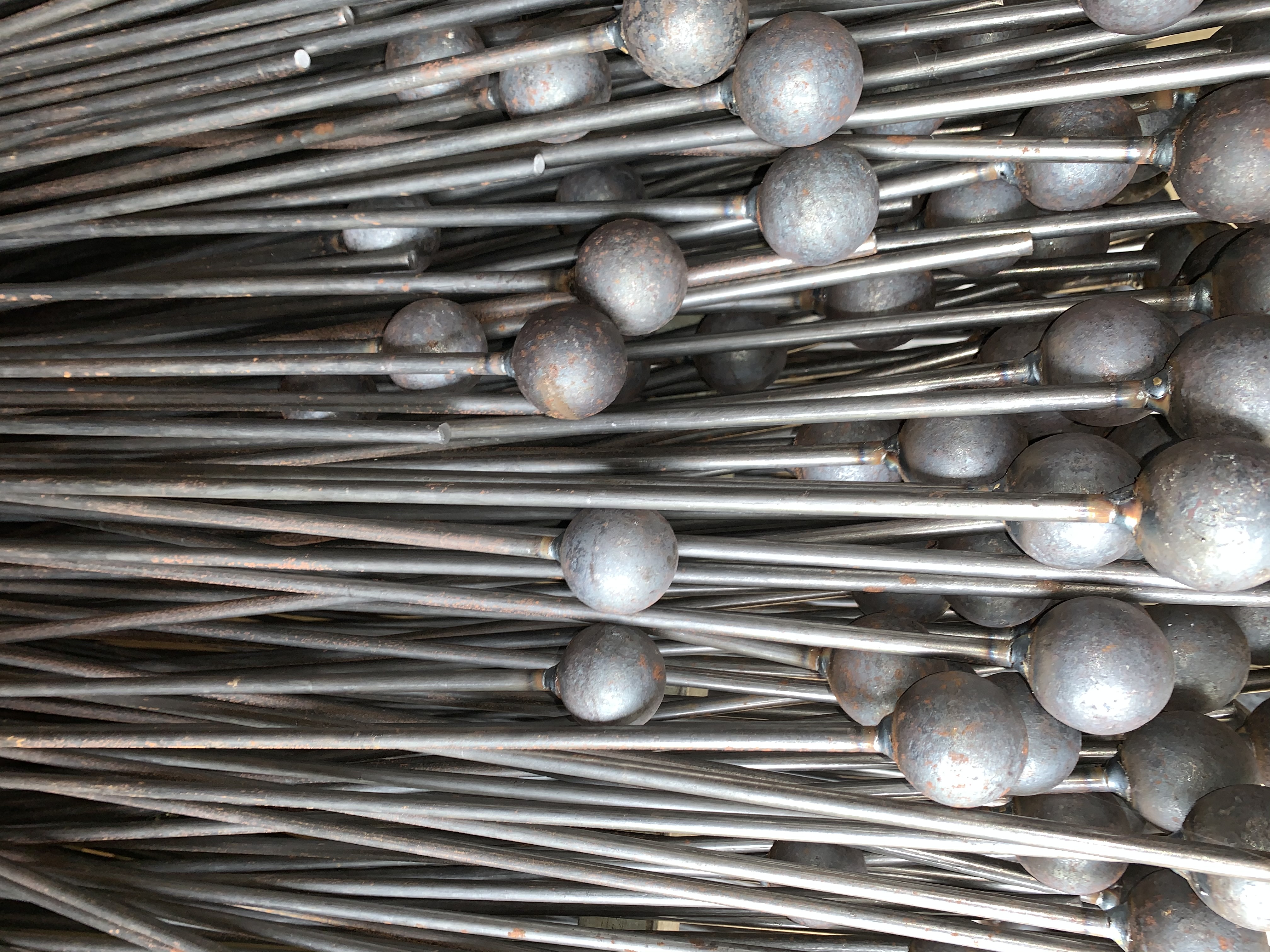 We sell all types of garden supports ... from garden stakes..