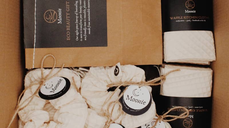 Moonie Customer Order