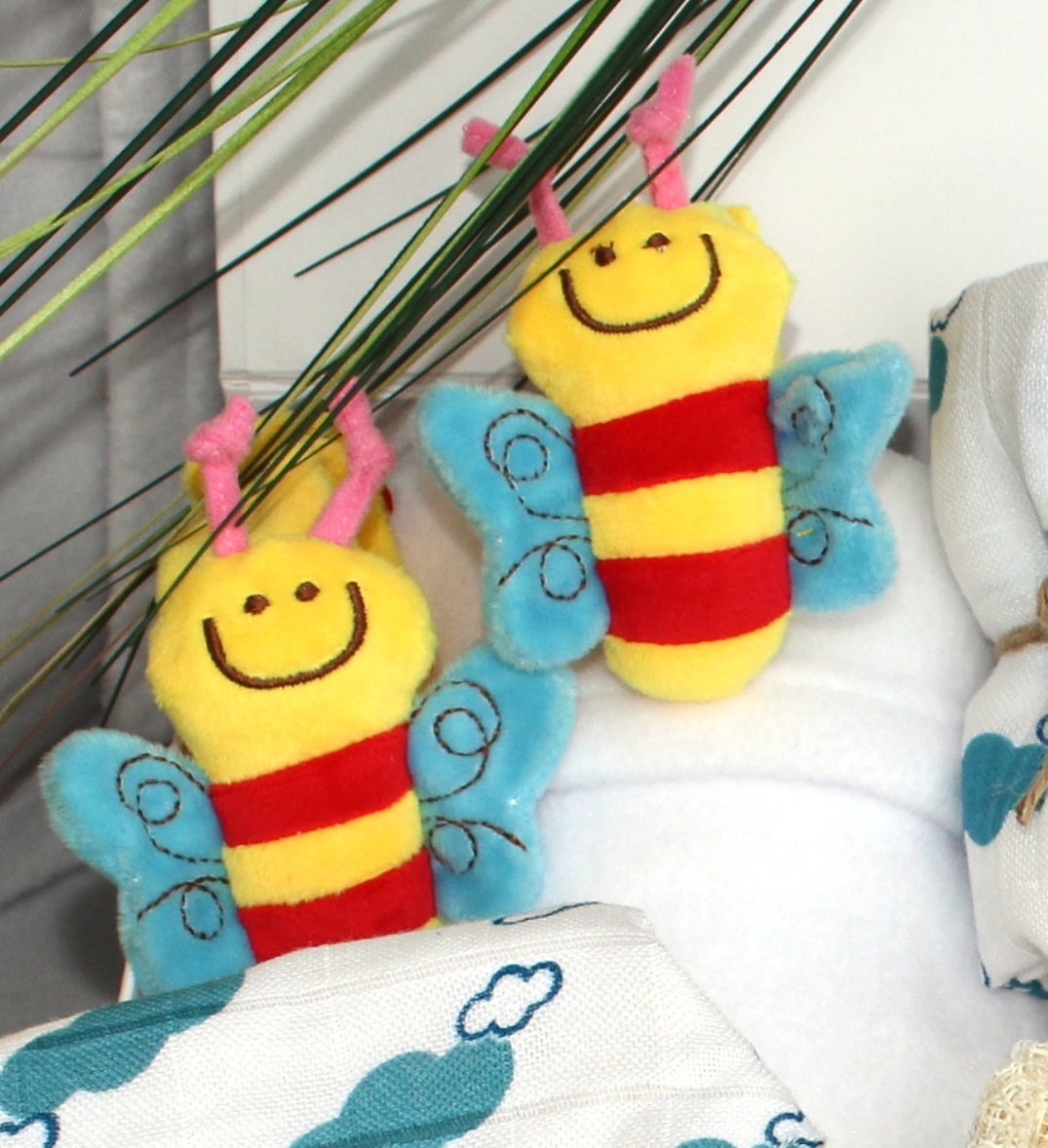 Unisex baby shower gifts