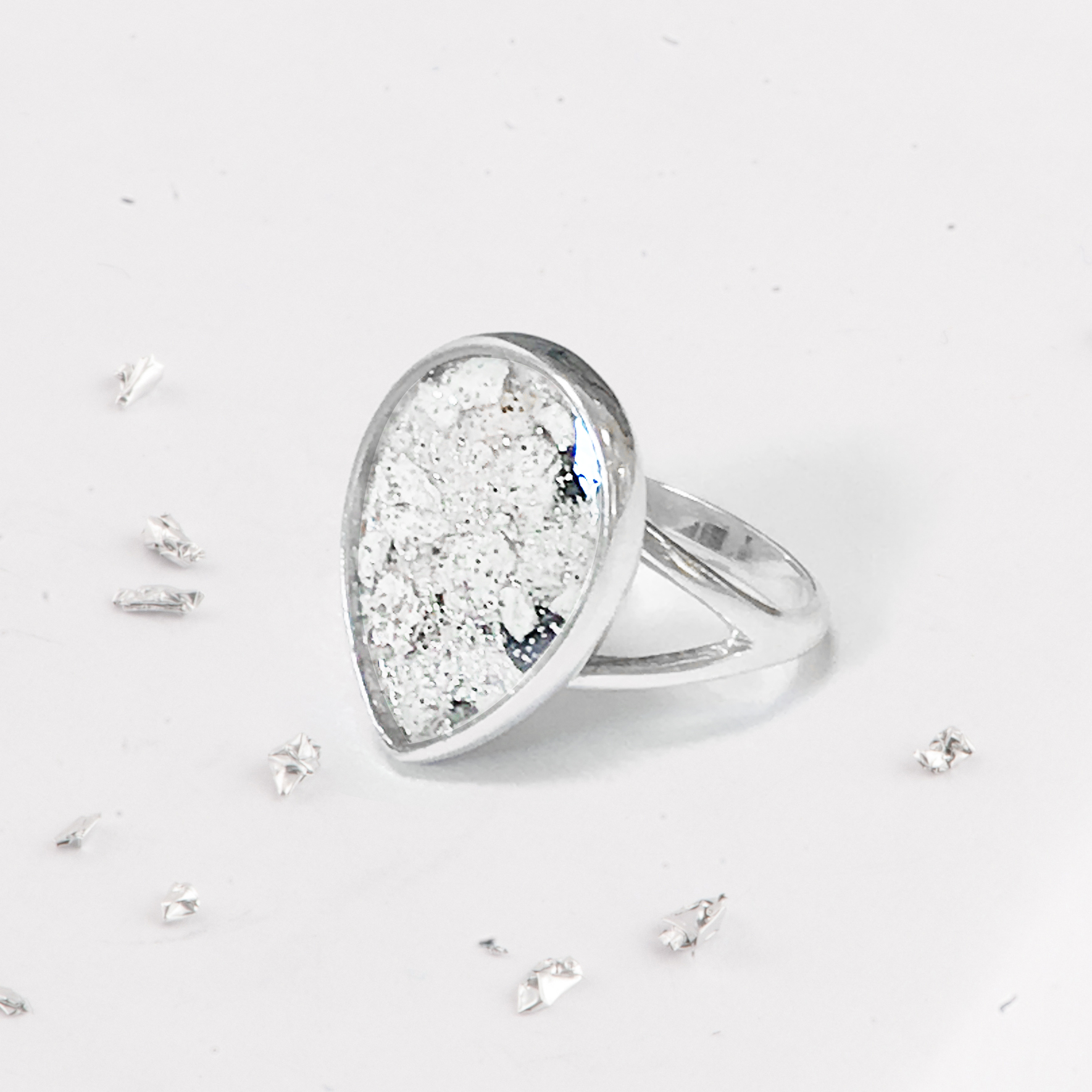 Ashes and resin inlaid silver ring