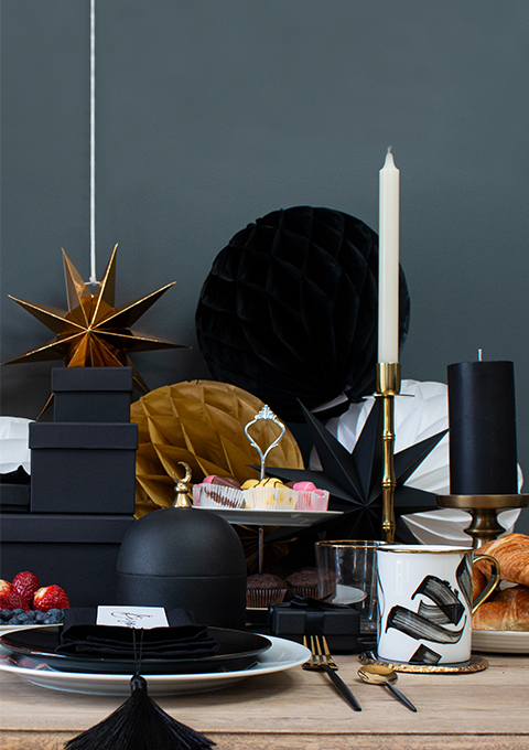 Safar London table setting 