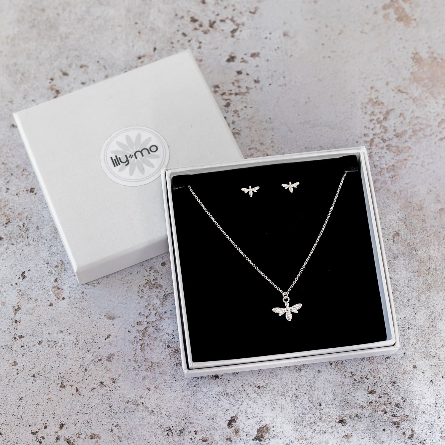 Silver bee necklace and earrings 