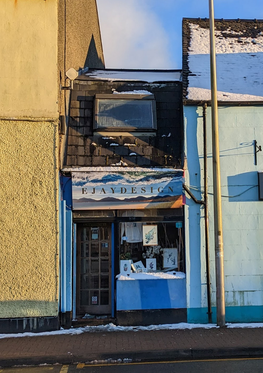 Watercolour New Zealand and Scotland Map