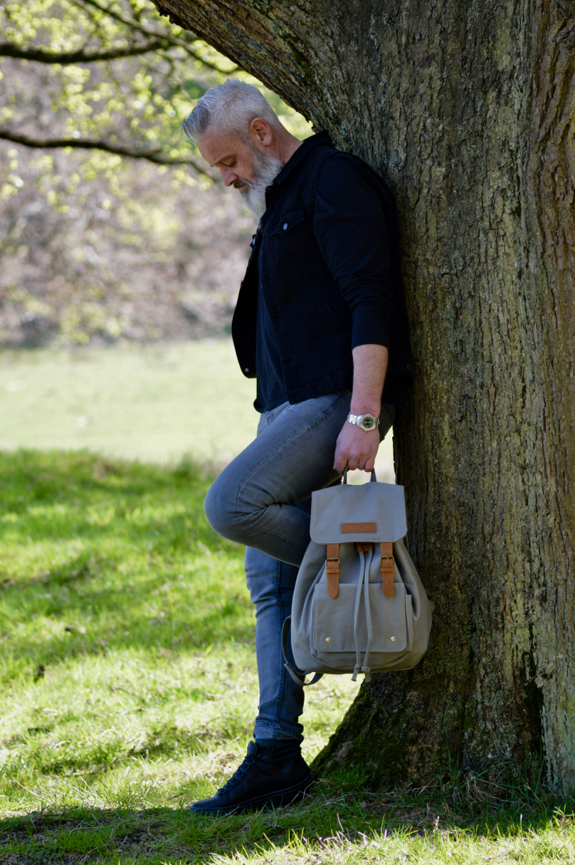 Kurtis Paul Mens Canvas Backpack