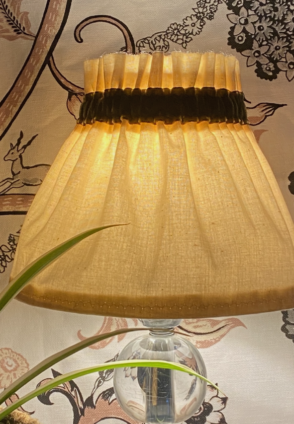 Dolly cream scrunchie lampshade with a velvet trim