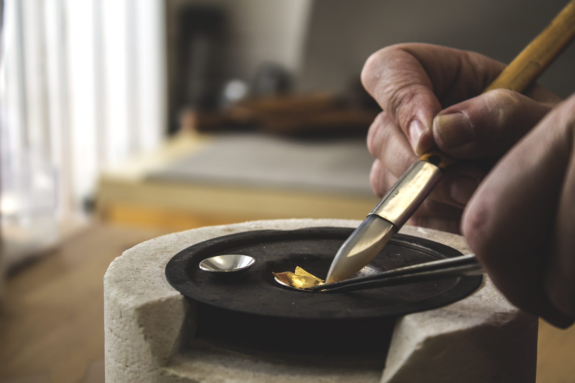 Joanne Tinley Jewellery in the studio