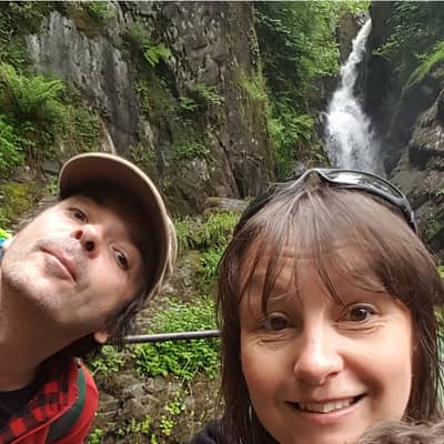 Lindleywood's Helen and Simon