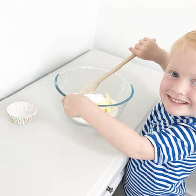 Get kids baking