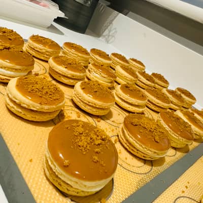 Biscoff Macarons