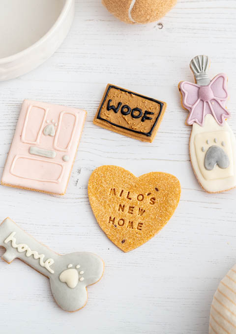 Fluff & Crumble Home Sweet Home Iced Dog Biscuit Set