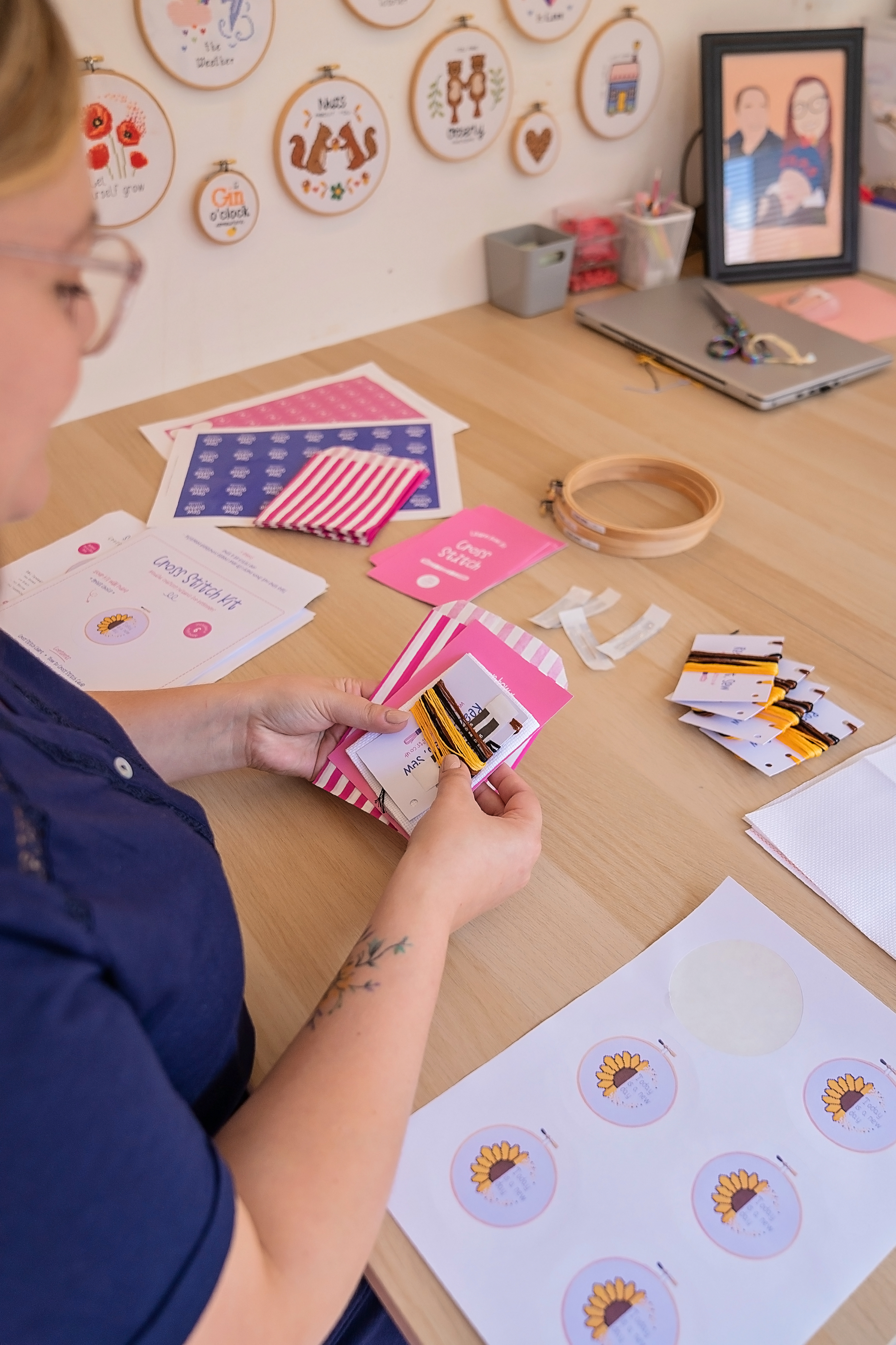 Cross Stitch Kit Packing