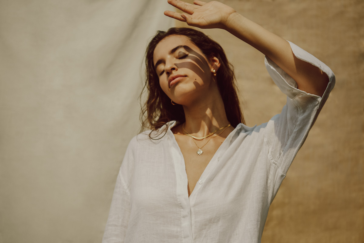 Model wearing Mabe&A layers