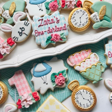 White and Gold wedding themed iced biscuits