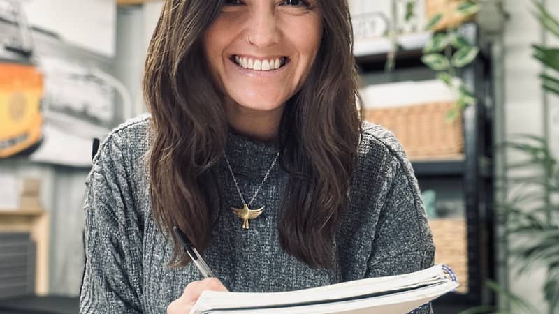 My name is Zoe and I am the hands behind Sozo Silver. I began my creative journey when I was 9 years old, selling my jewellery designs in my parents shop.