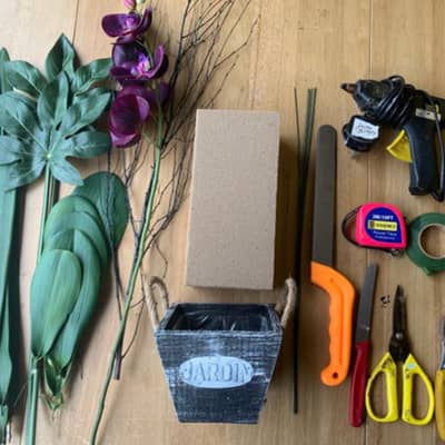 Component parts of an arrangement .