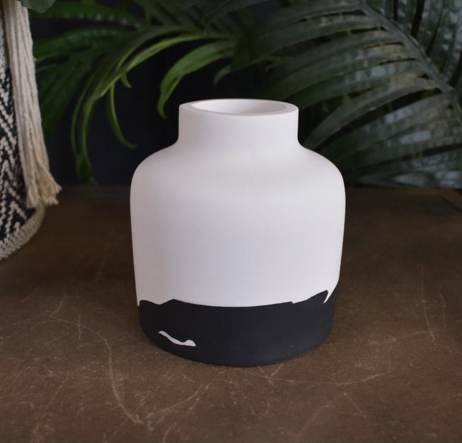 Two Tone Jesmonit Vase