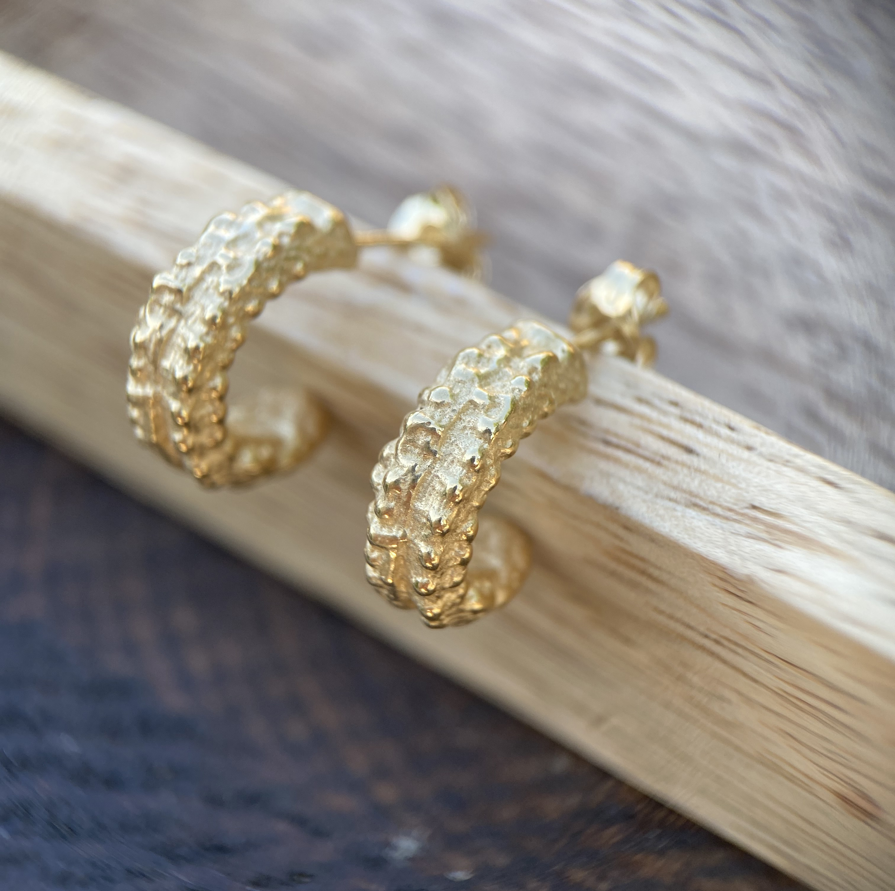 9ct Gold Textured Hoops