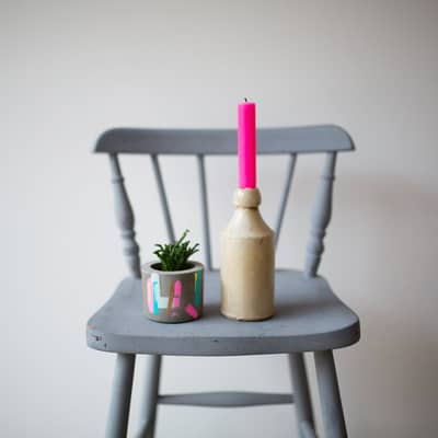 BON concrete pot with knitted succulent