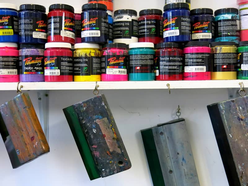 Screen printing inks and squeegee